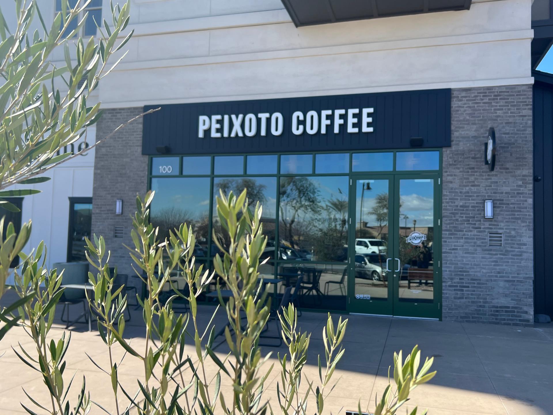 Photo outside Peixoto Coffee