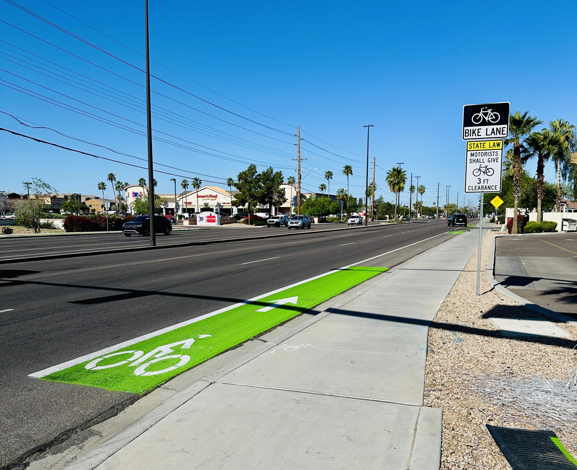 A green bike lane in Gilbert, Arizona